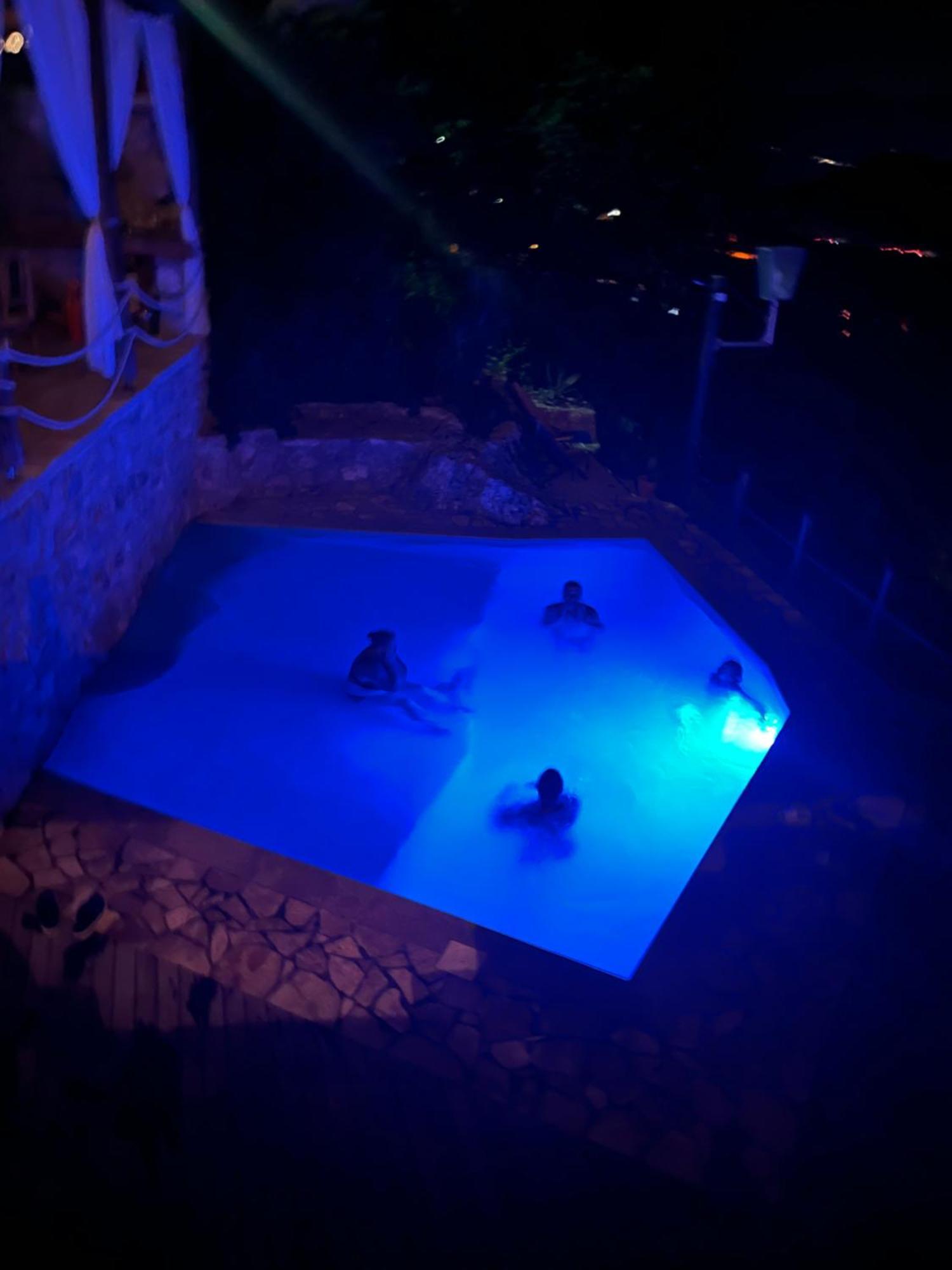 Apartments Bonaca ブドヴァ エクステリア 写真